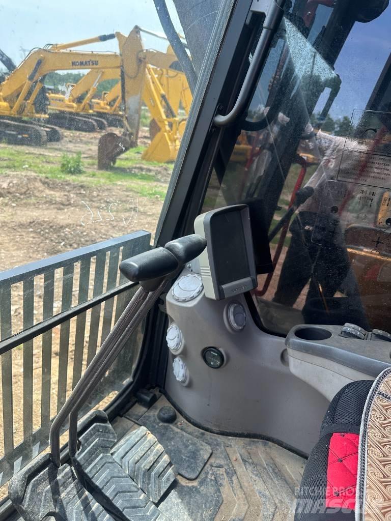 Volvo EC250D Bageri gusjeničari
