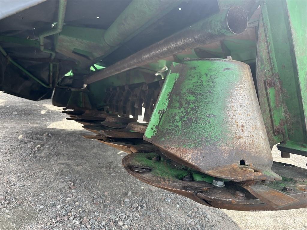 John Deere CC388, Uređaji za kosilice