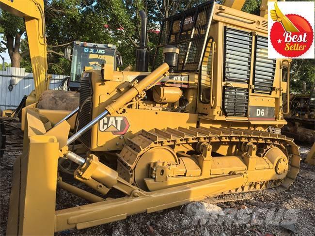 CAT D 6 D Buldožeri gusjeničari