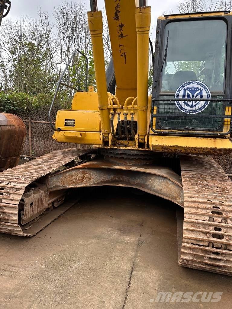 Komatsu PC 220-8 Bageri gusjeničari