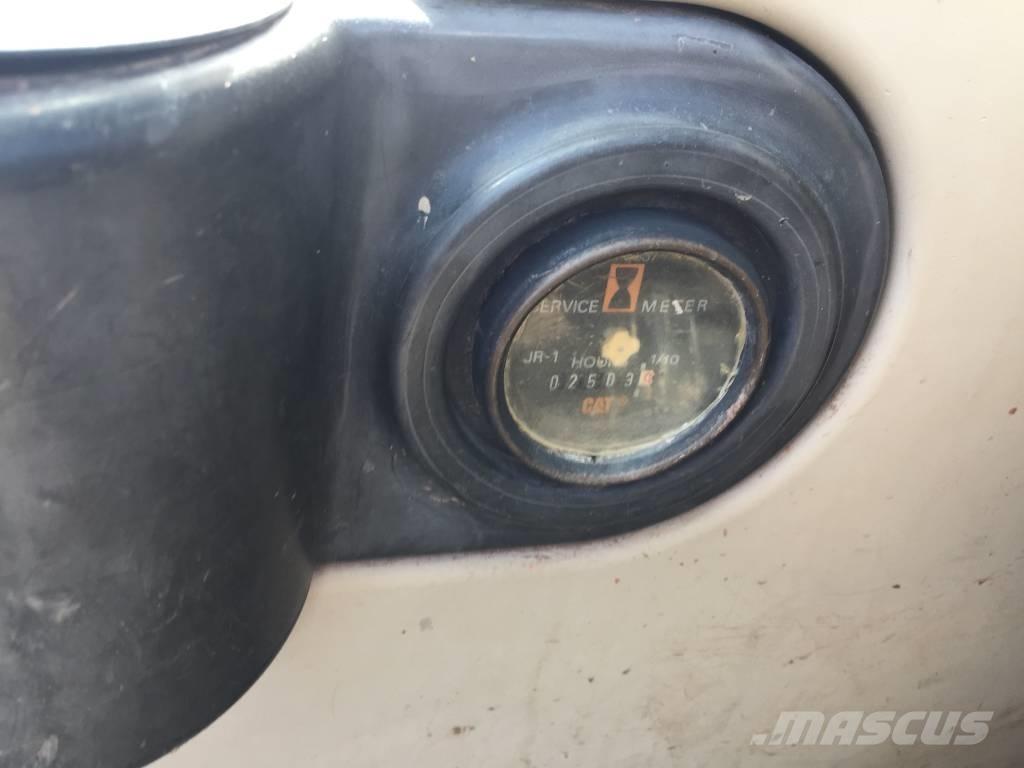 CAT 320 C Bageri gusjeničari
