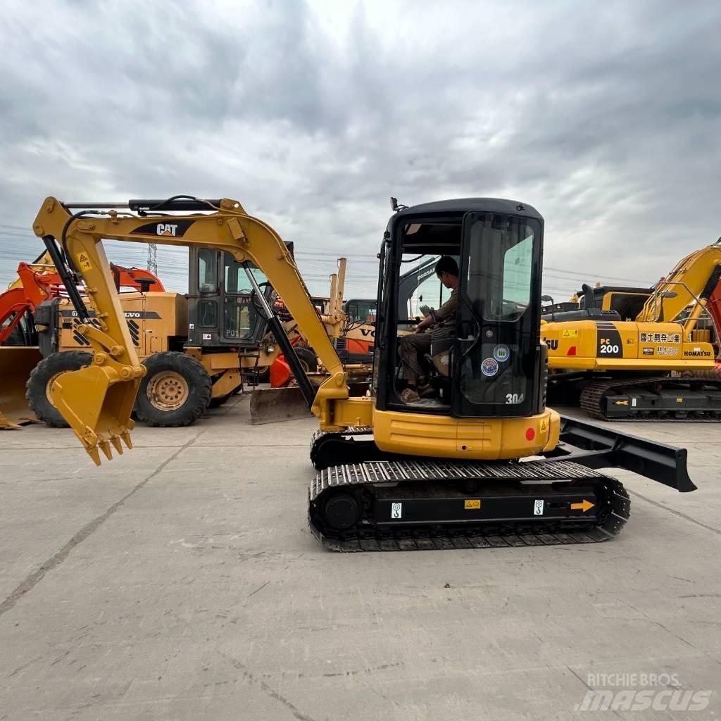 CAT 304 Bageri gusjeničari