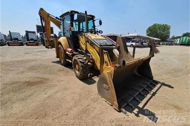 CAT 426F2 TLB Utovarni rovokopači