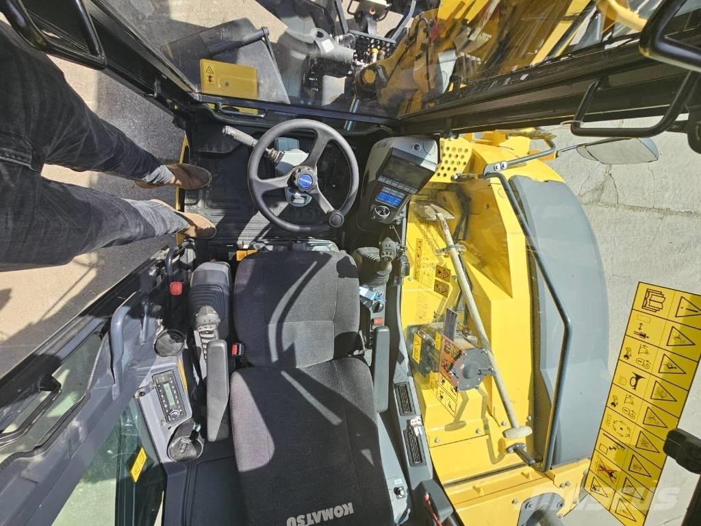 Komatsu PW 98 MR-11 Bageri na kotačima