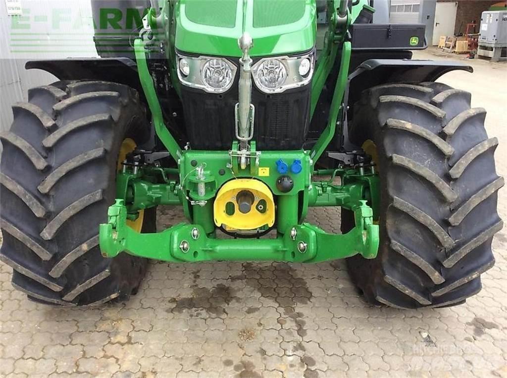John Deere 6100 m Traktori