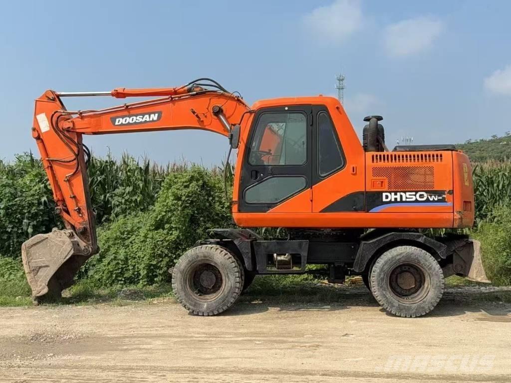 Doosan DH 150 W-7 Bageri gusjeničari