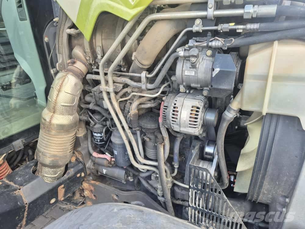 CLAAS Arion 530 Traktori