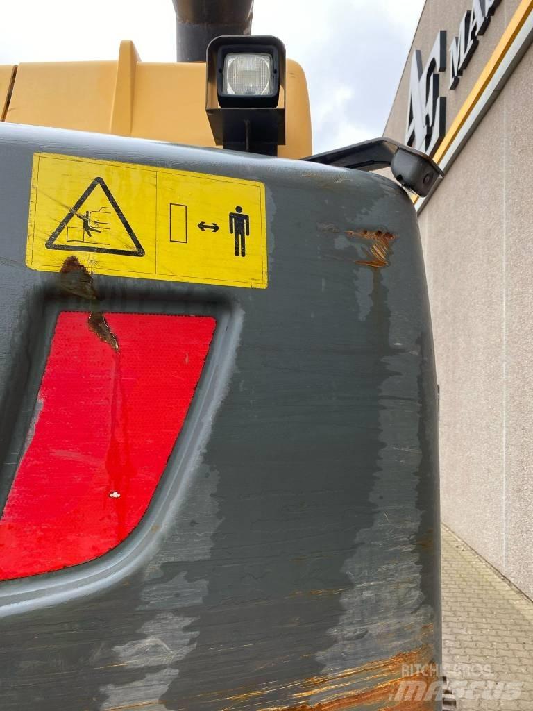 Volvo EC 300 D L Bageri gusjeničari