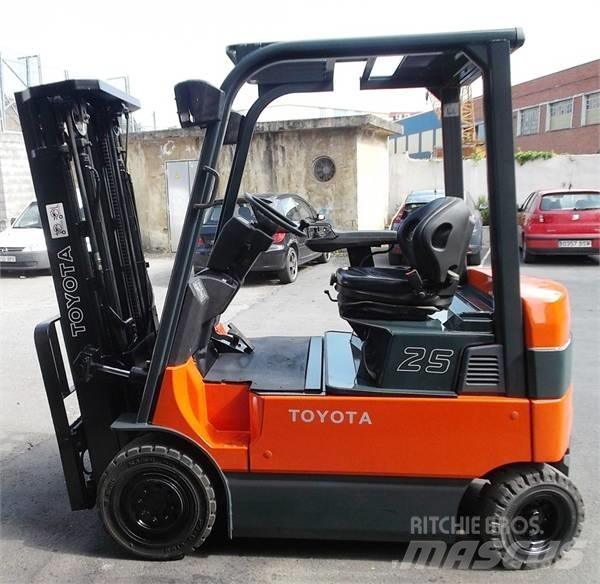 Toyota 7 FBMF 25 Električni viličari