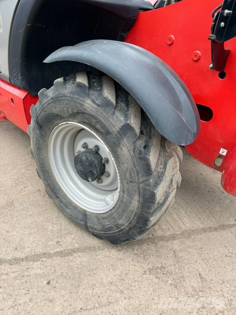 Manitou MT 1440 Teleskopski viličari