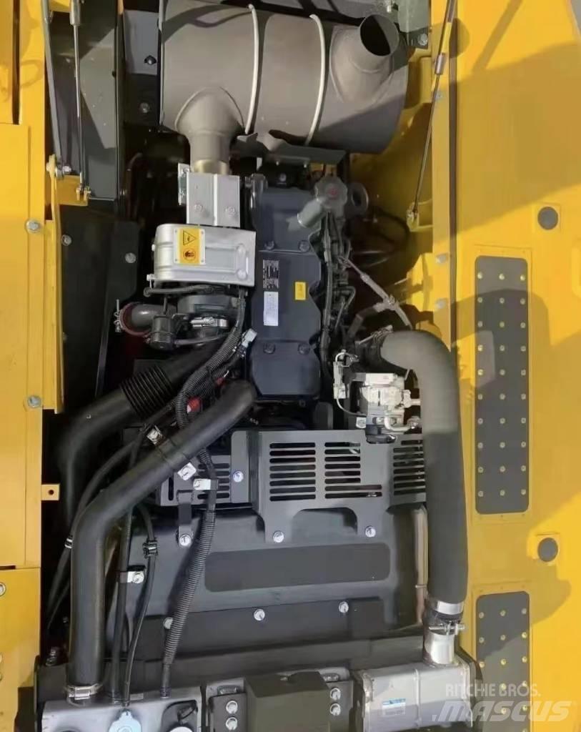 Komatsu PC 200-8 Bageri gusjeničari
