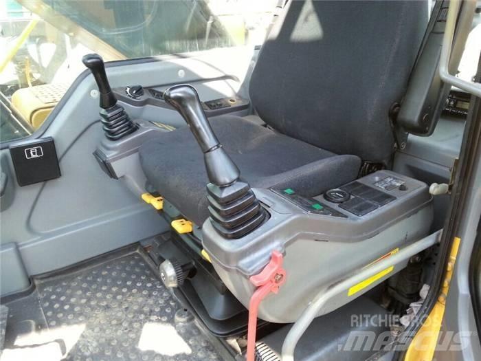 Volvo EC 240 B LC Bageri gusjeničari