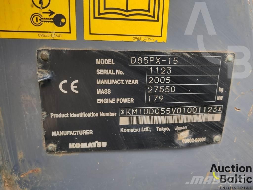 Komatsu D85PX-15 Buldožeri gusjeničari