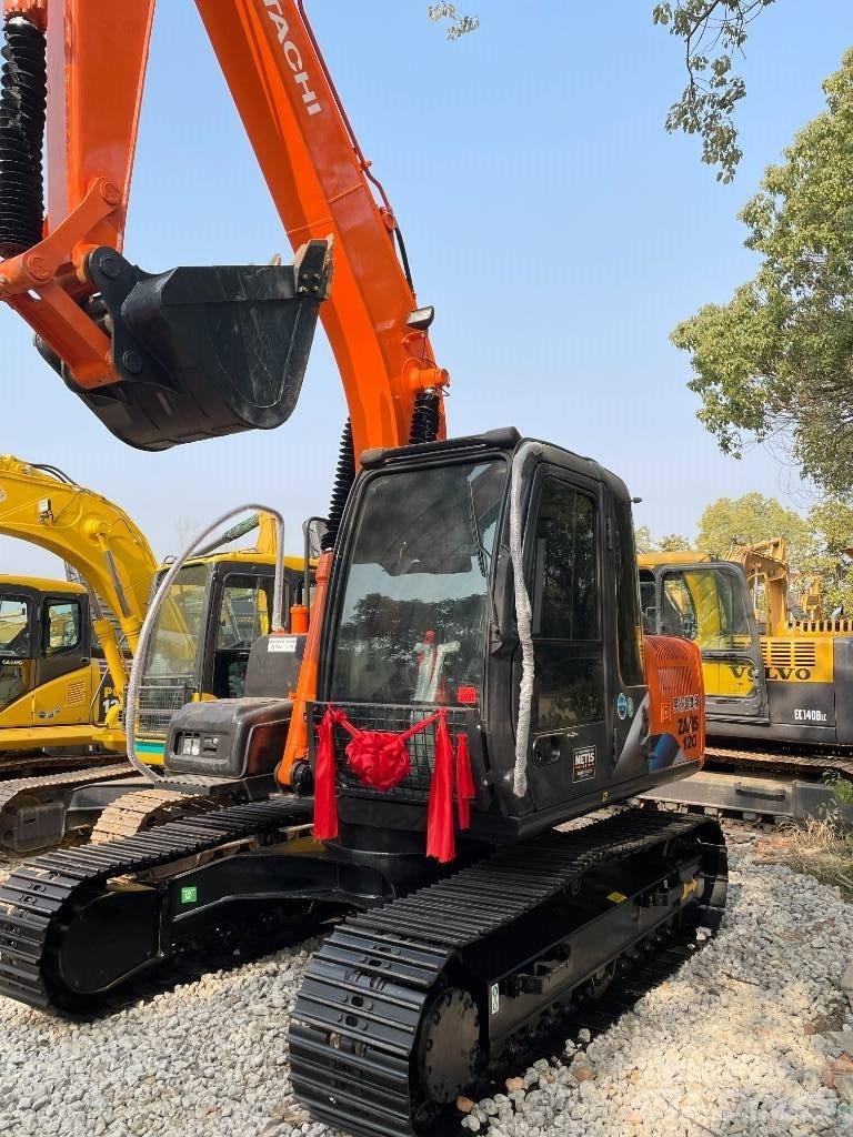 Hitachi 120 Bageri gusjeničari