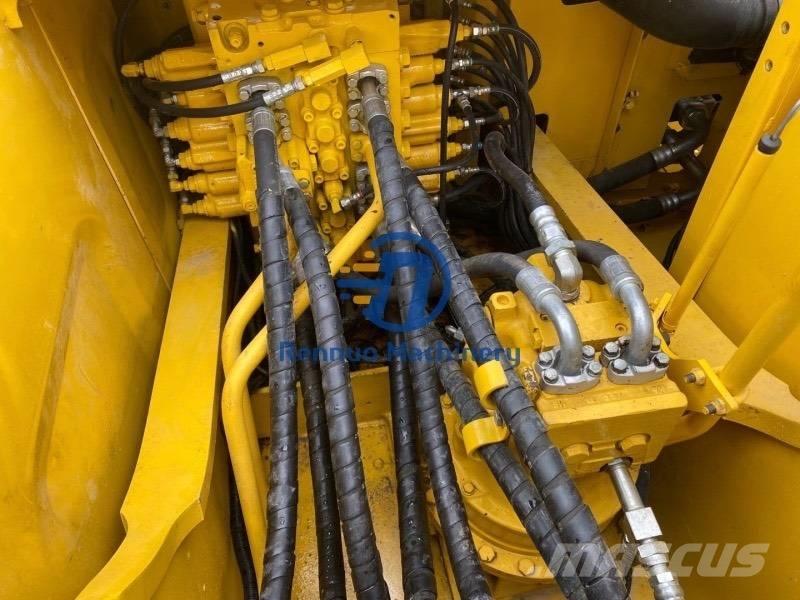 Komatsu PC200-7 Bageri gusjeničari