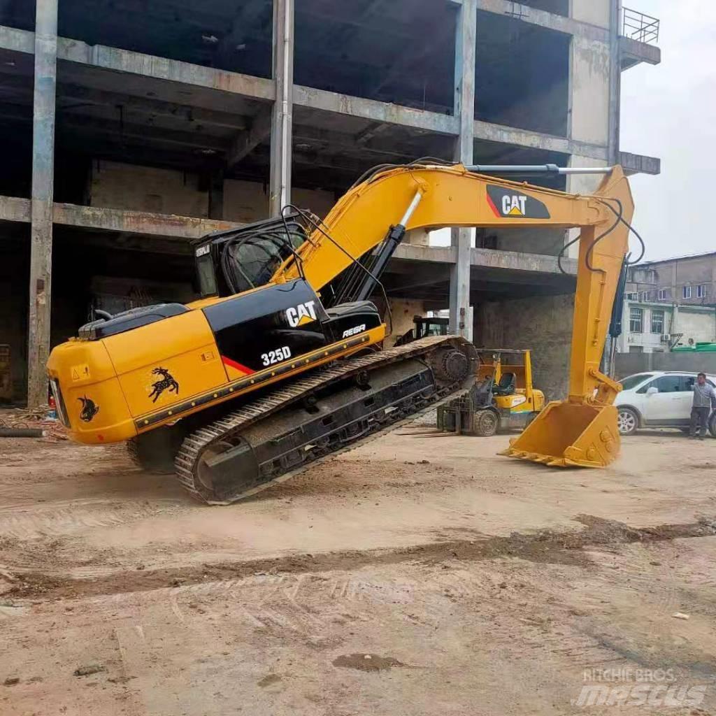 CAT 325 D Bageri gusjeničari