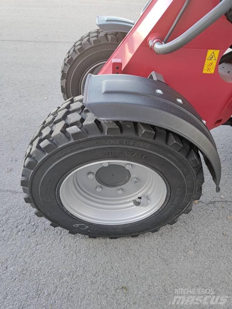 Weidemann 1280 Višenamjenski utovarivači