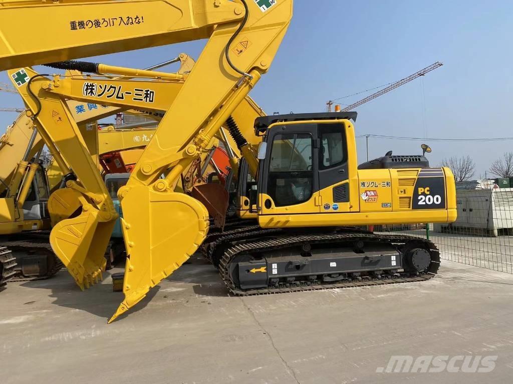 Komatsu PC 200-8 Bageri gusjeničari