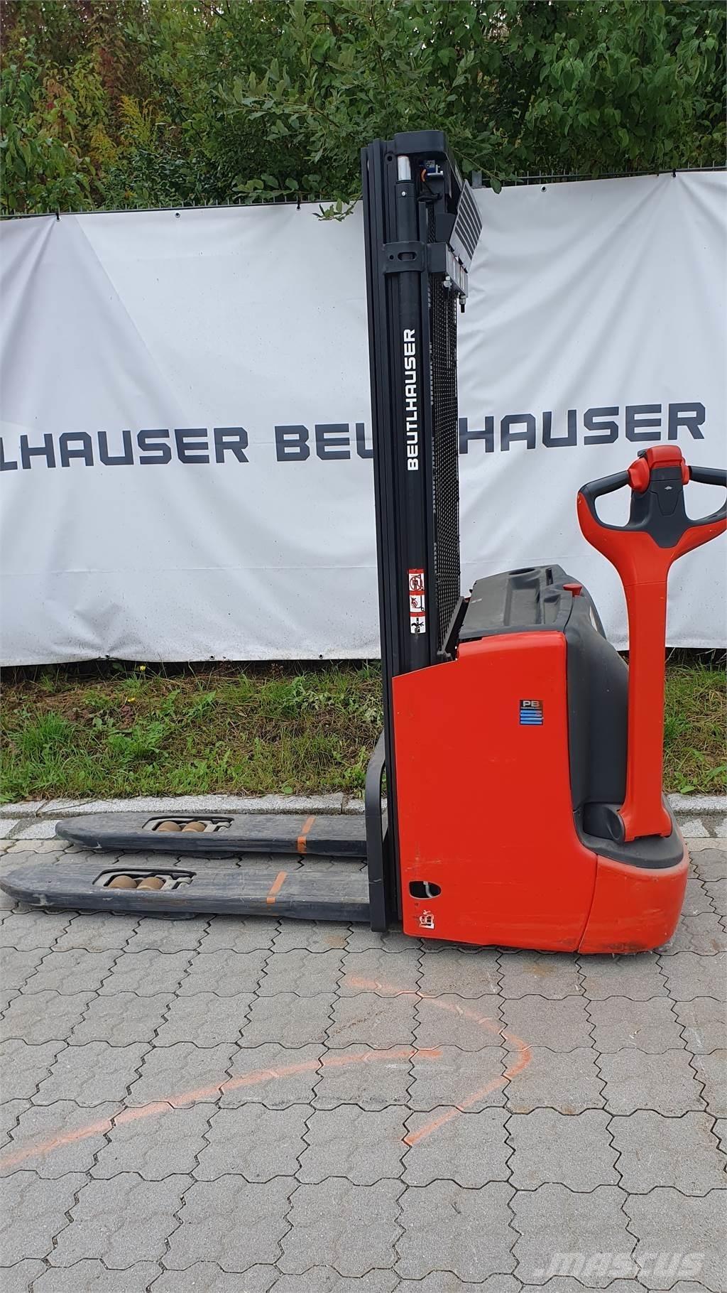 Linde L12i Ručni električni viličar
