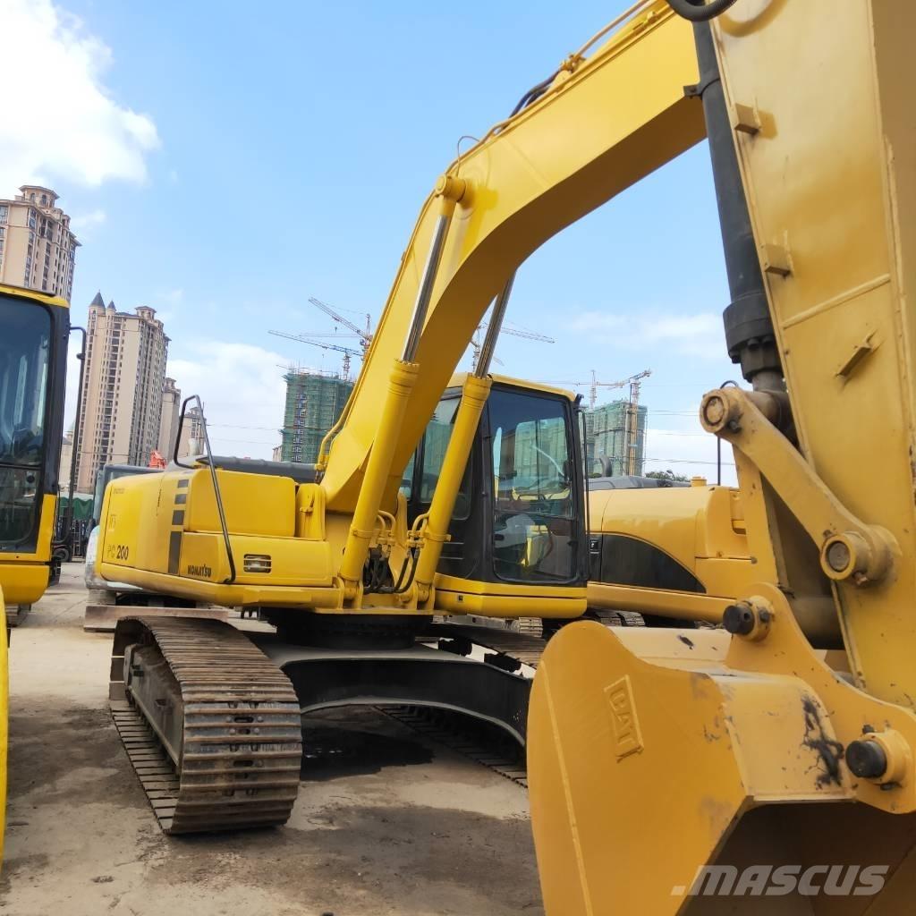 Komatsu PC200-6 Bageri gusjeničari