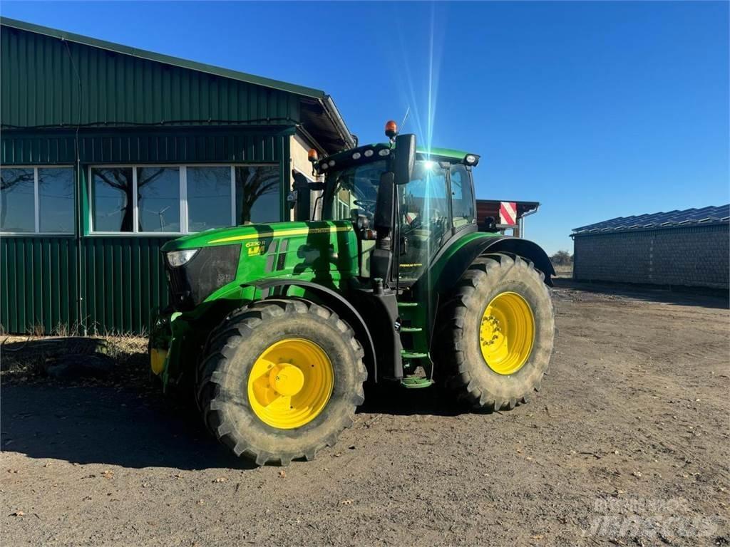 John Deere 6230R Traktori