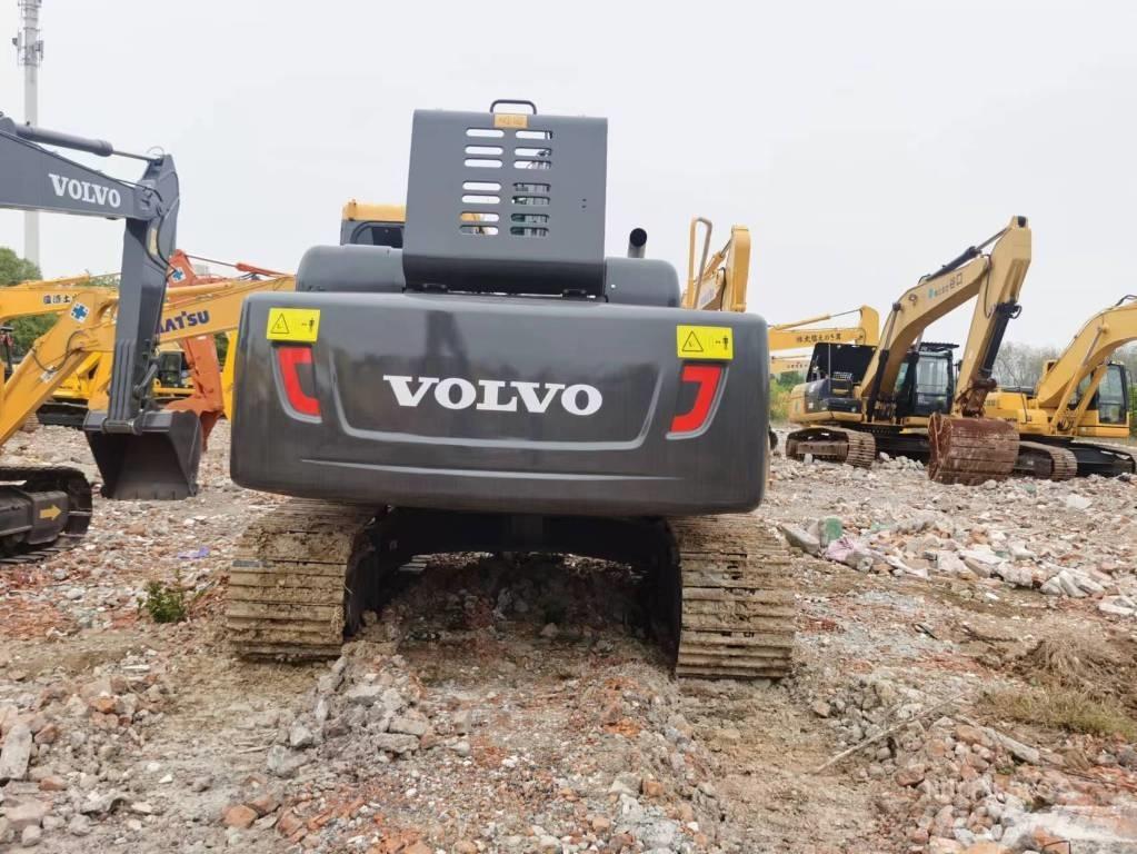 Volvo EC210D Bageri gusjeničari