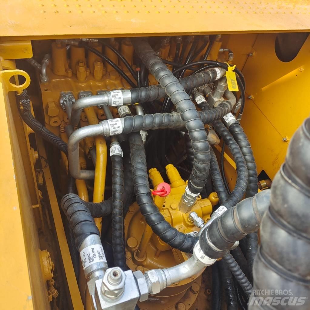 CAT 320D Bageri gusjeničari