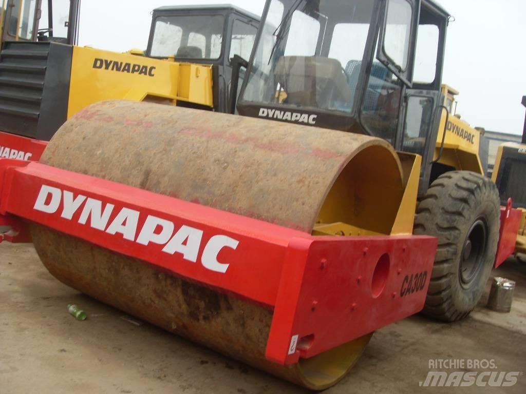 Dynapac CA 251 D Valjci sa jednim bubnjem