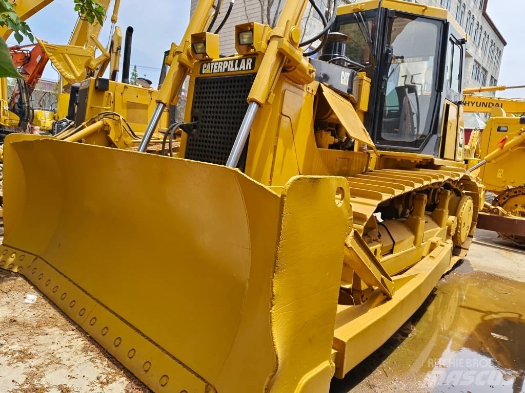 CAT D 7 G Buldožeri gusjeničari