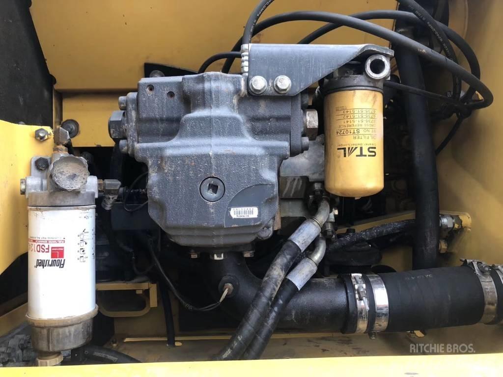 Komatsu pc220-8 Bageri gusjeničari