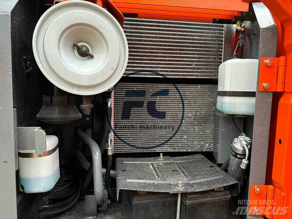 Hitachi ZX 120 Bageri gusjeničari