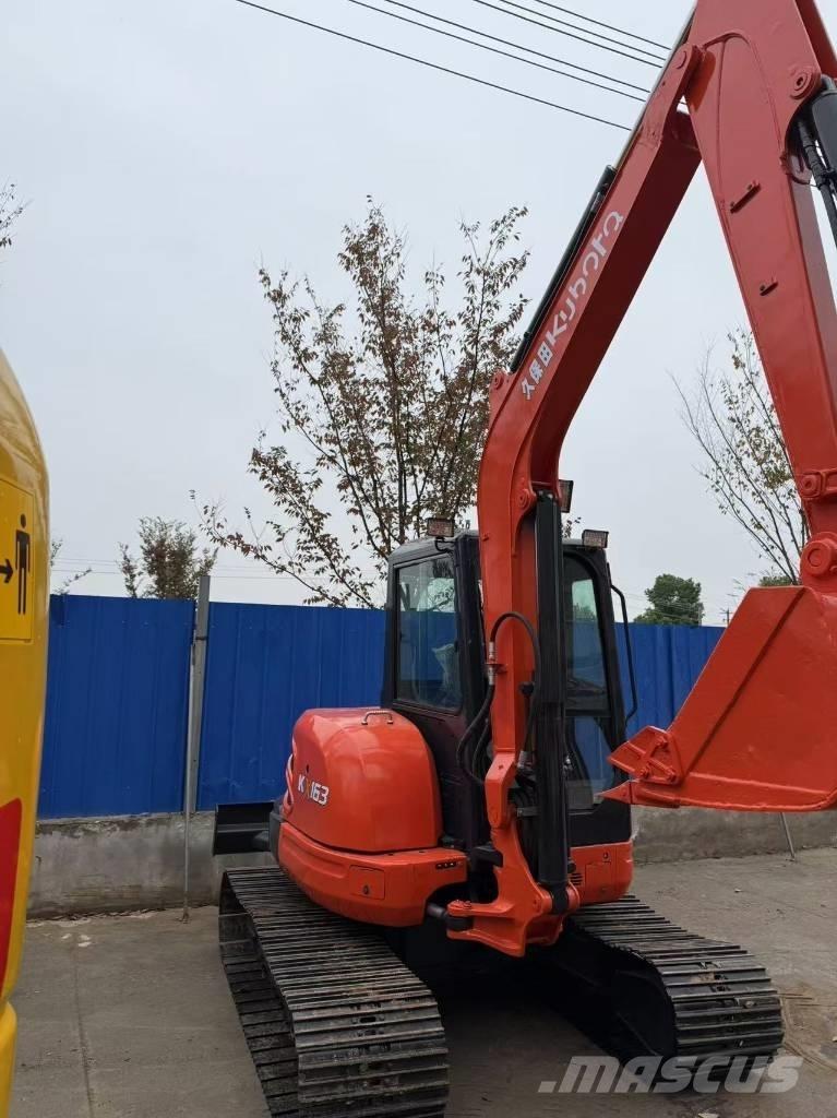 Kubota 163 Bageri gusjeničari