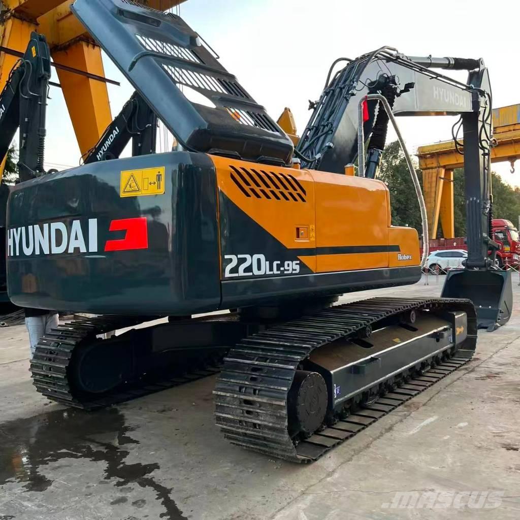 Hyundai 220LC-9S Mini bageri <7t