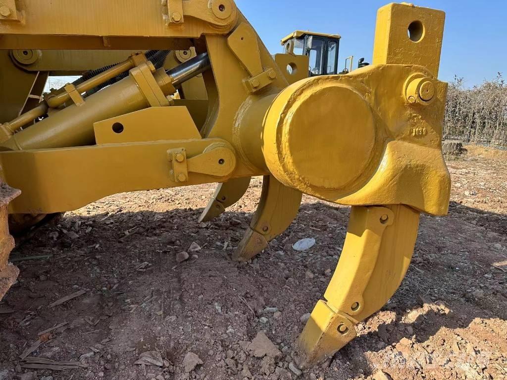 CAT D 8 K Buldožeri gusjeničari