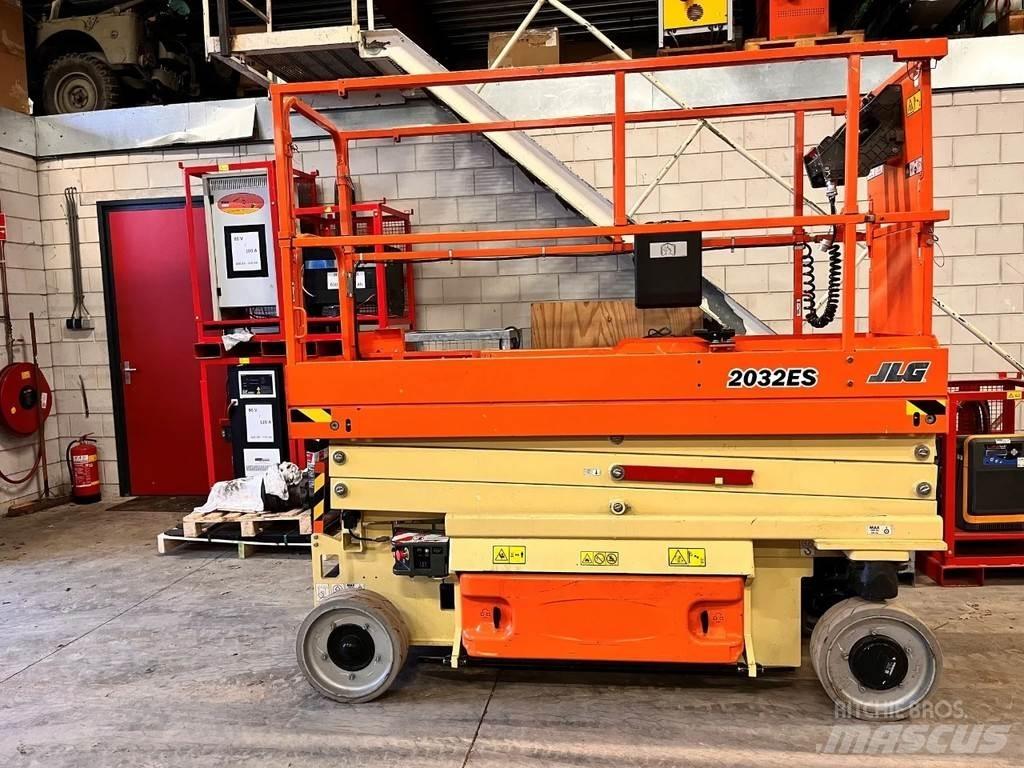 JLG 2032ES Škaraste platforme