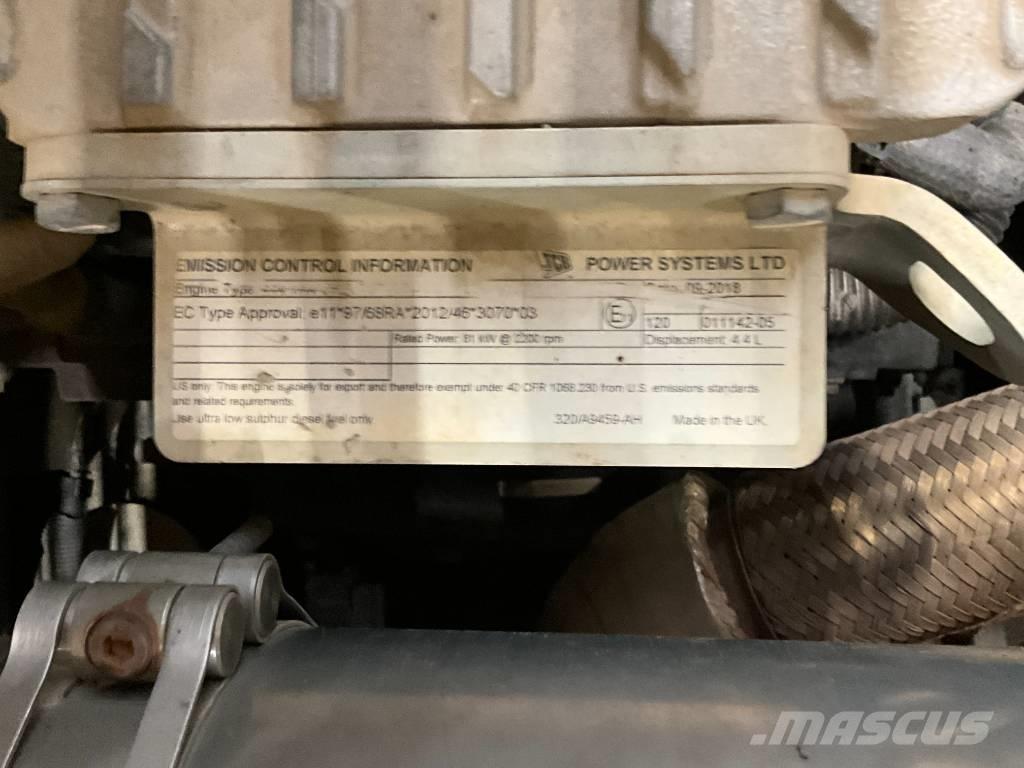 JCB JS 130 LC Bageri gusjeničari