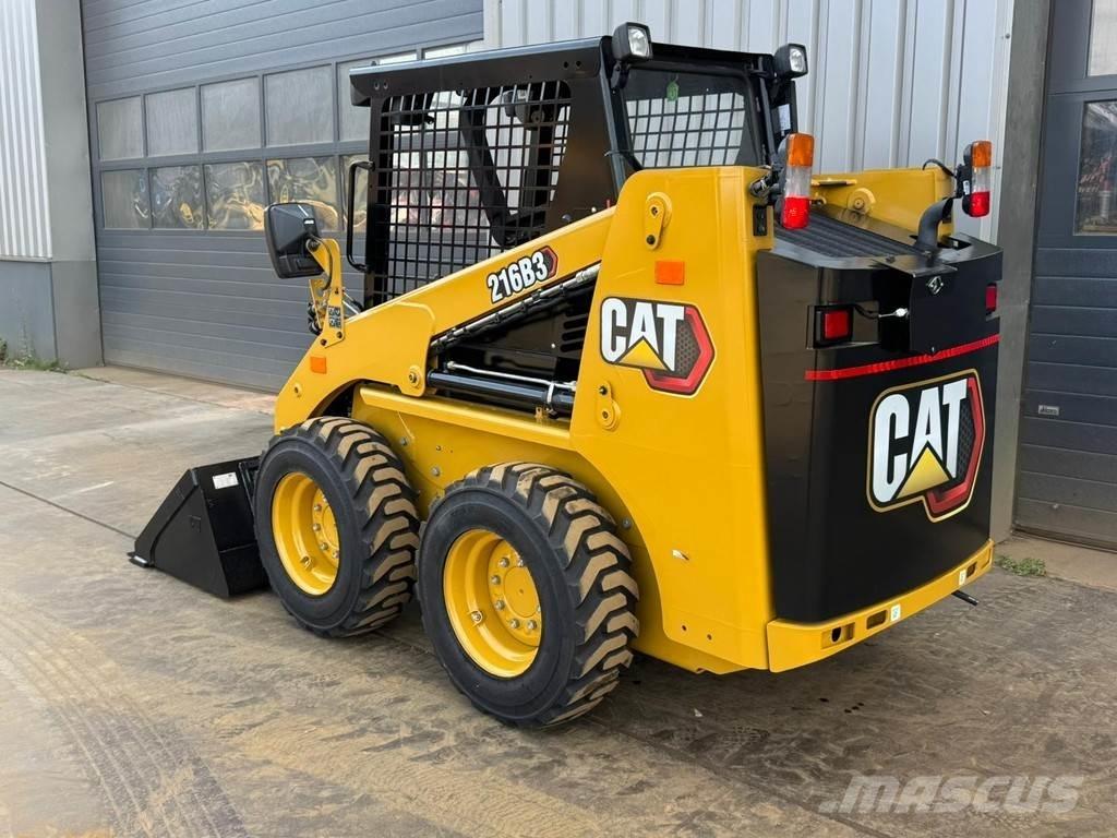 CAT 216B3 Utovarivači na kotačima