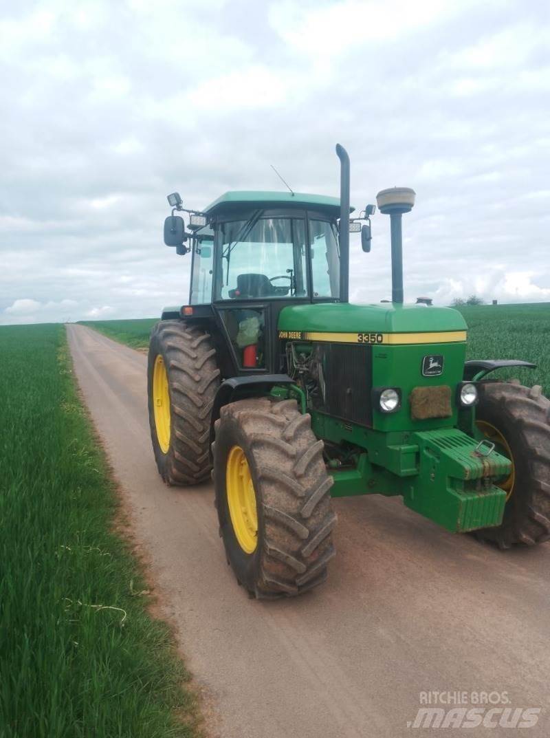 John Deere 3350 Traktori