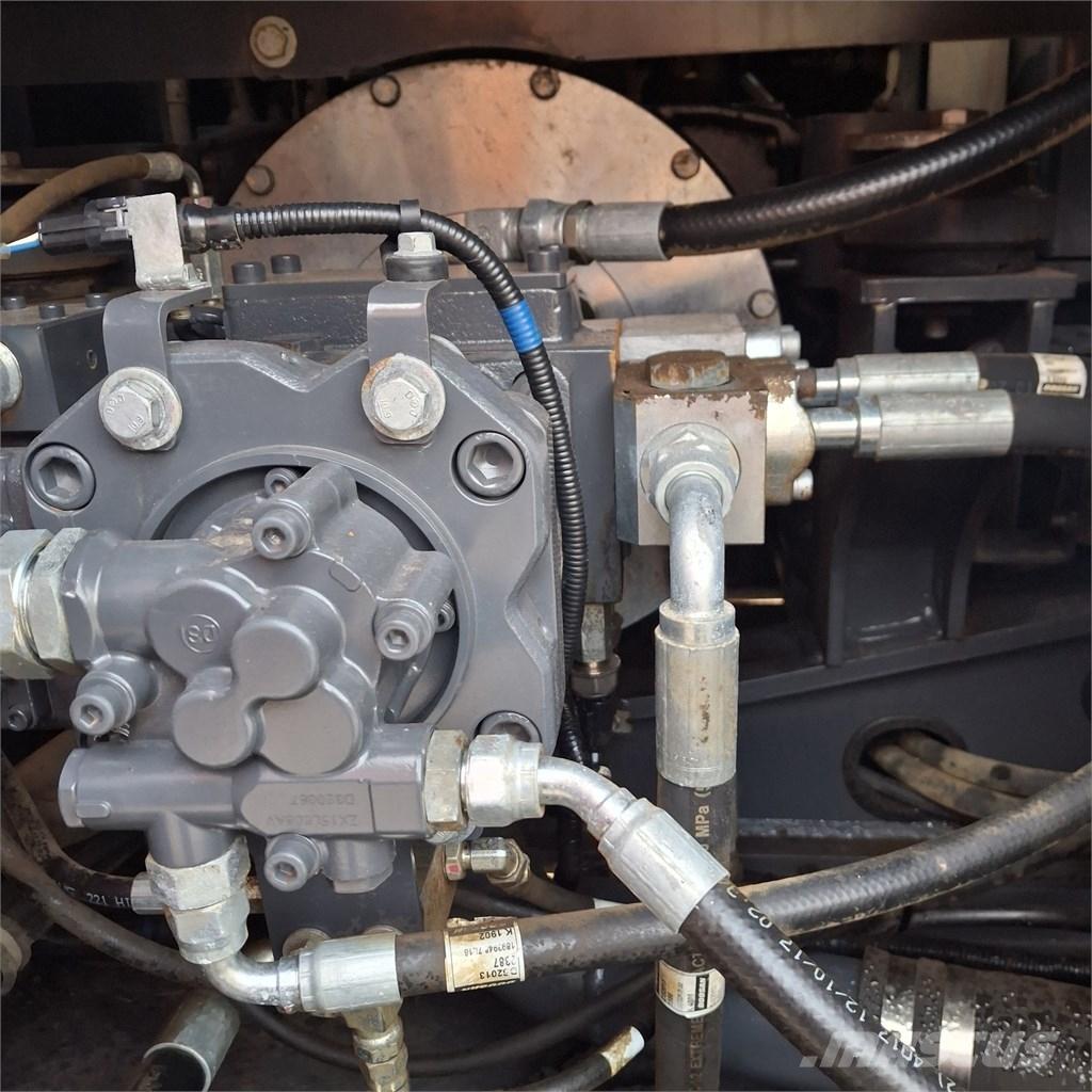 Doosan DX140LC Bageri gusjeničari