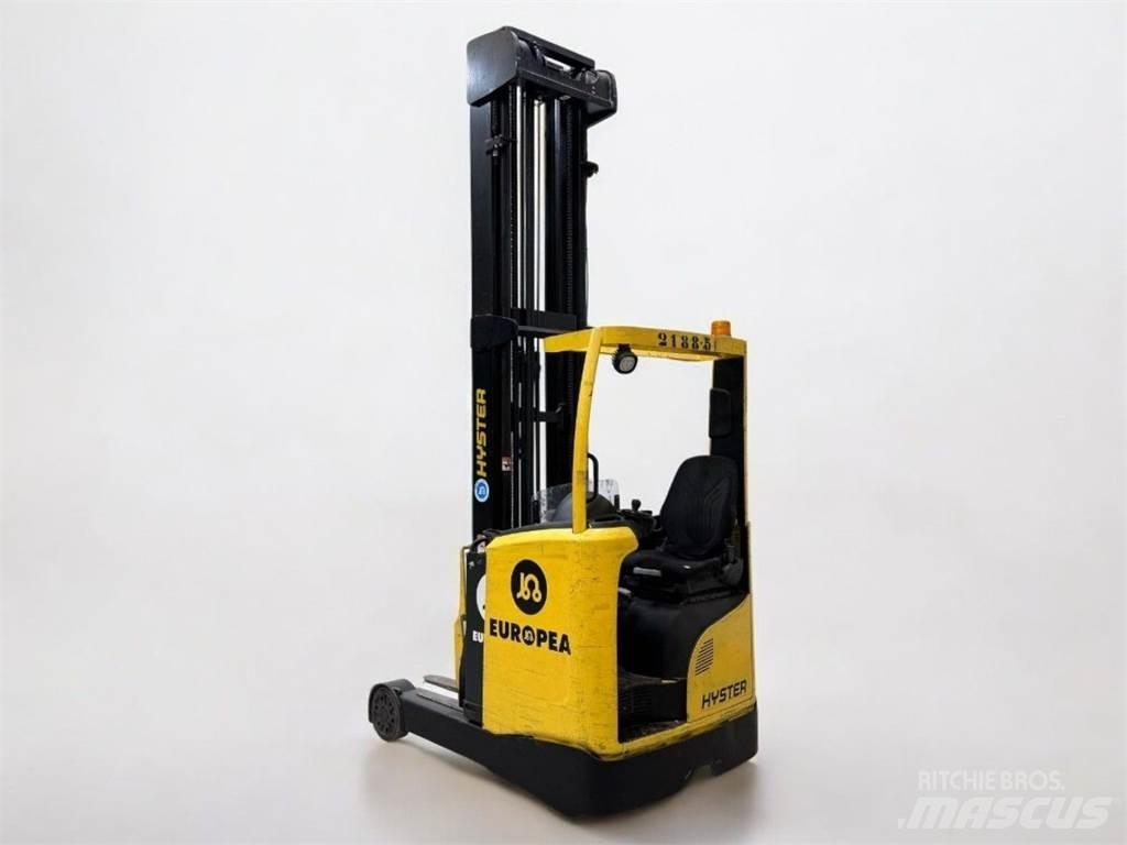 Hyster R1 6 Viličari sa pomičnim stupom