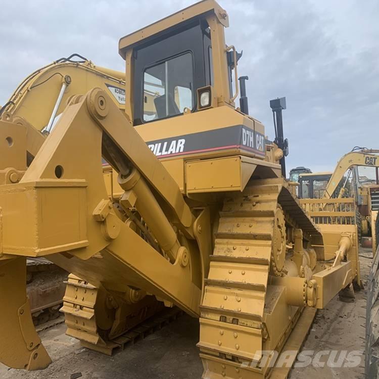 CAT D7H Buldožeri gusjeničari