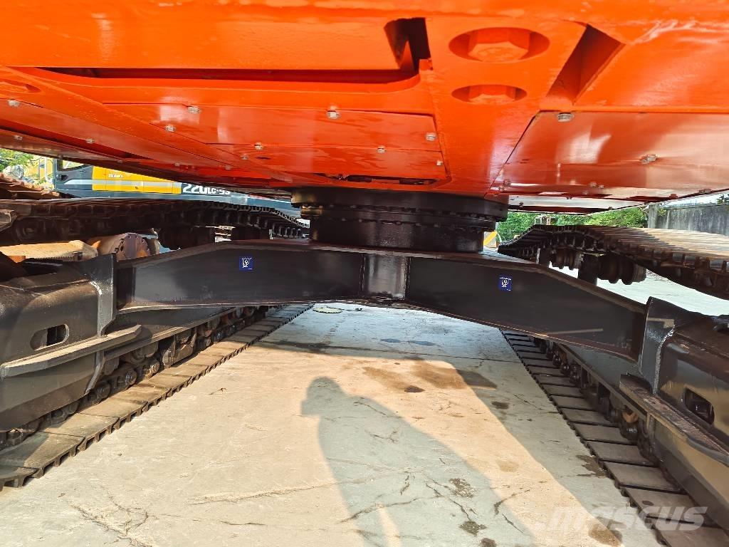 Doosan DX 300 LC Bageri gusjeničari