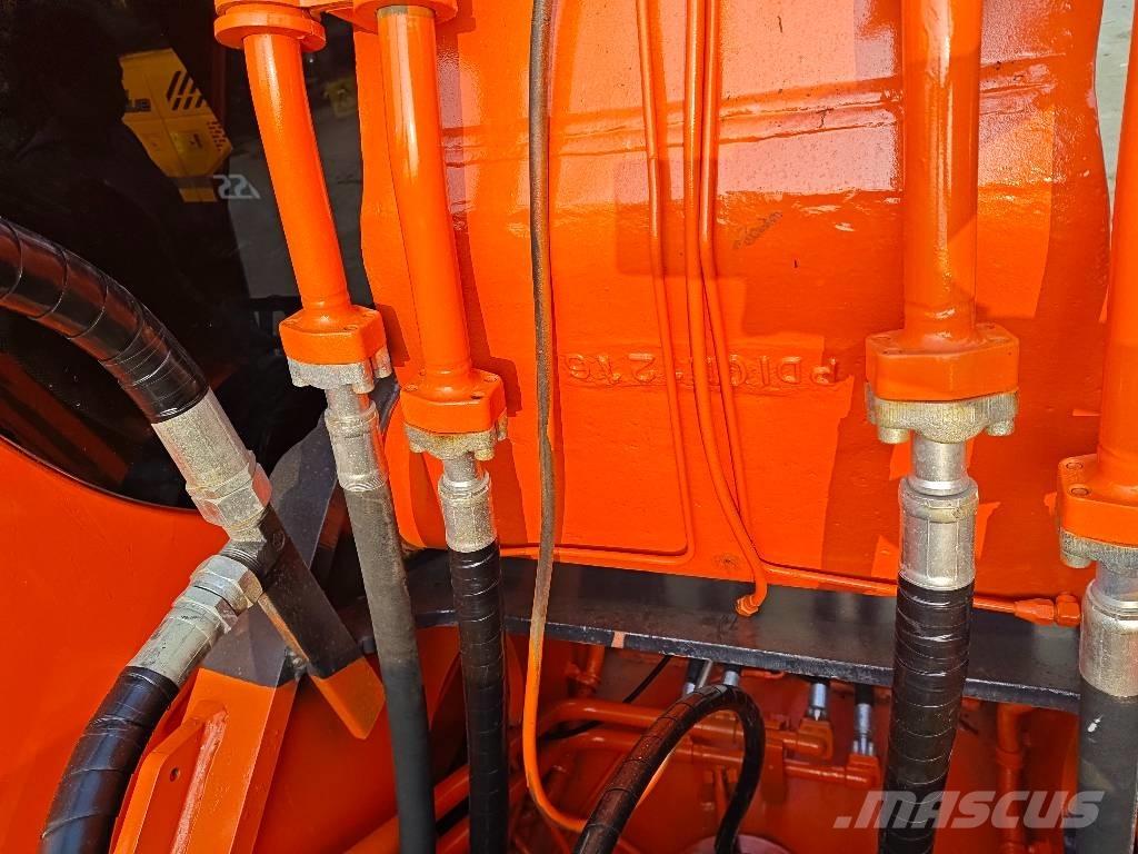 Doosan DX 300 LC Bageri gusjeničari