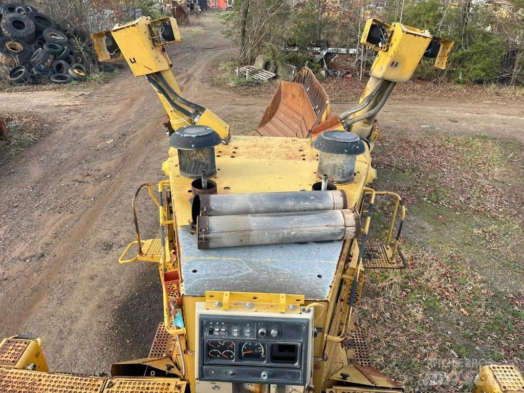 CAT D 11 R Buldožeri gusjeničari