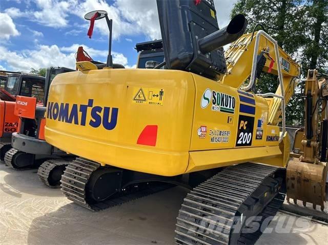 Komatsu PC 200-8 Bageri gusjeničari
