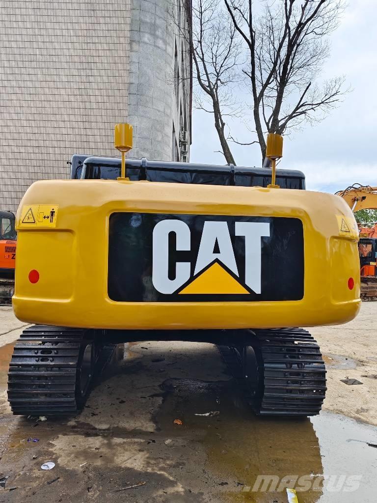 CAT 330D2L Bageri gusjeničari