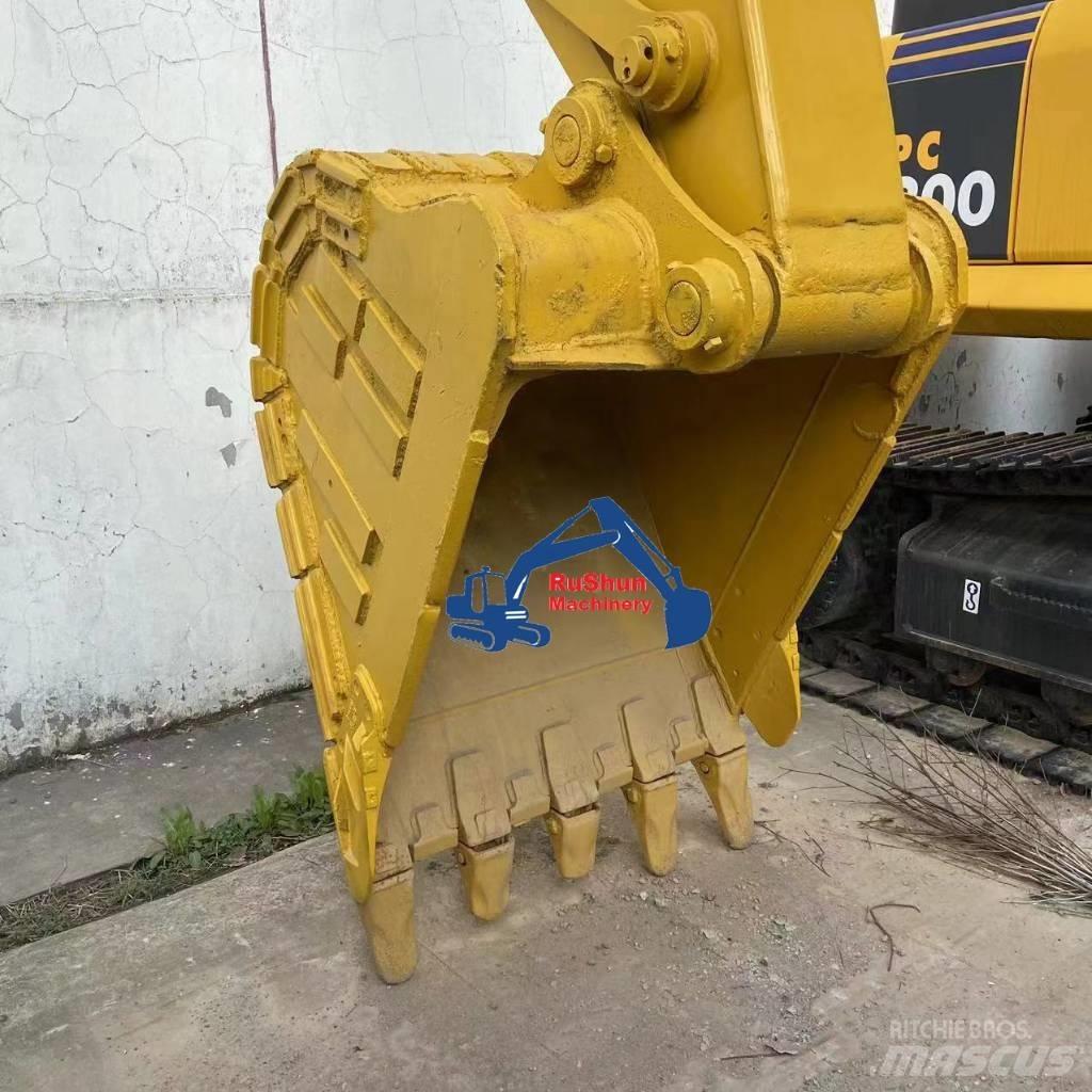 CAT 323D Bageri gusjeničari