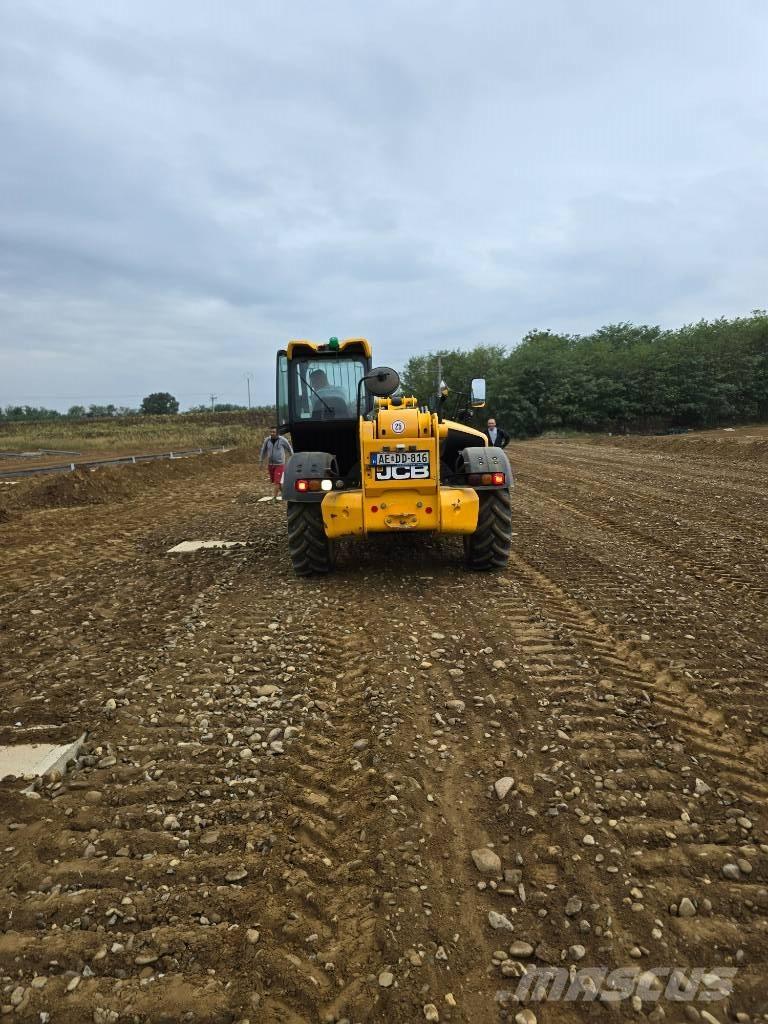 JCB 535-140 Teleskopski viličari