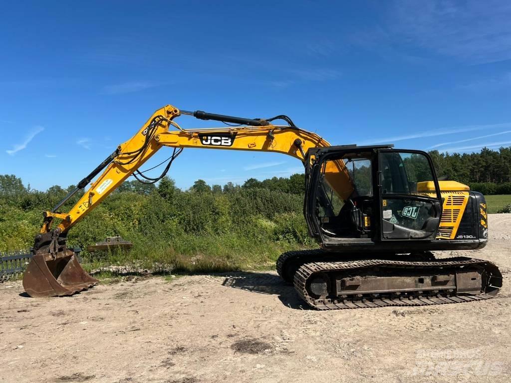 JCB JS 130 LC Bageri gusjeničari