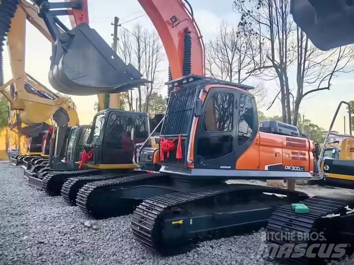 Doosan DH300 Bageri gusjeničari